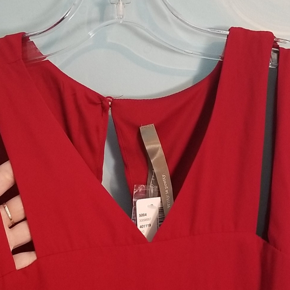 Penningtons red asymmetrical cutout dress 1X NWT - Picture 4 of 16